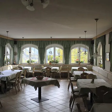 Hotell Bundschen 2*