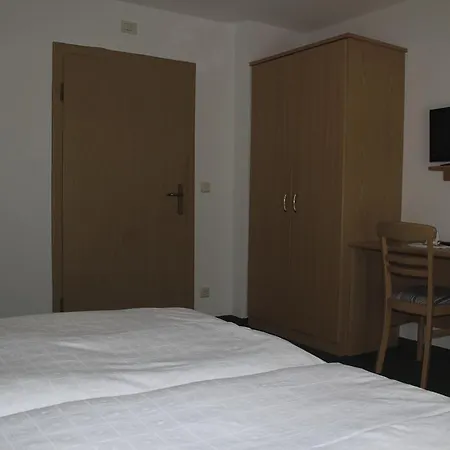 Hotell Bundschen 2*